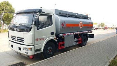 PA视讯油罐车9吨
