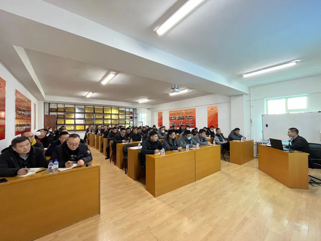 长春PA视讯集团公司召开清静生产教育培训聚会